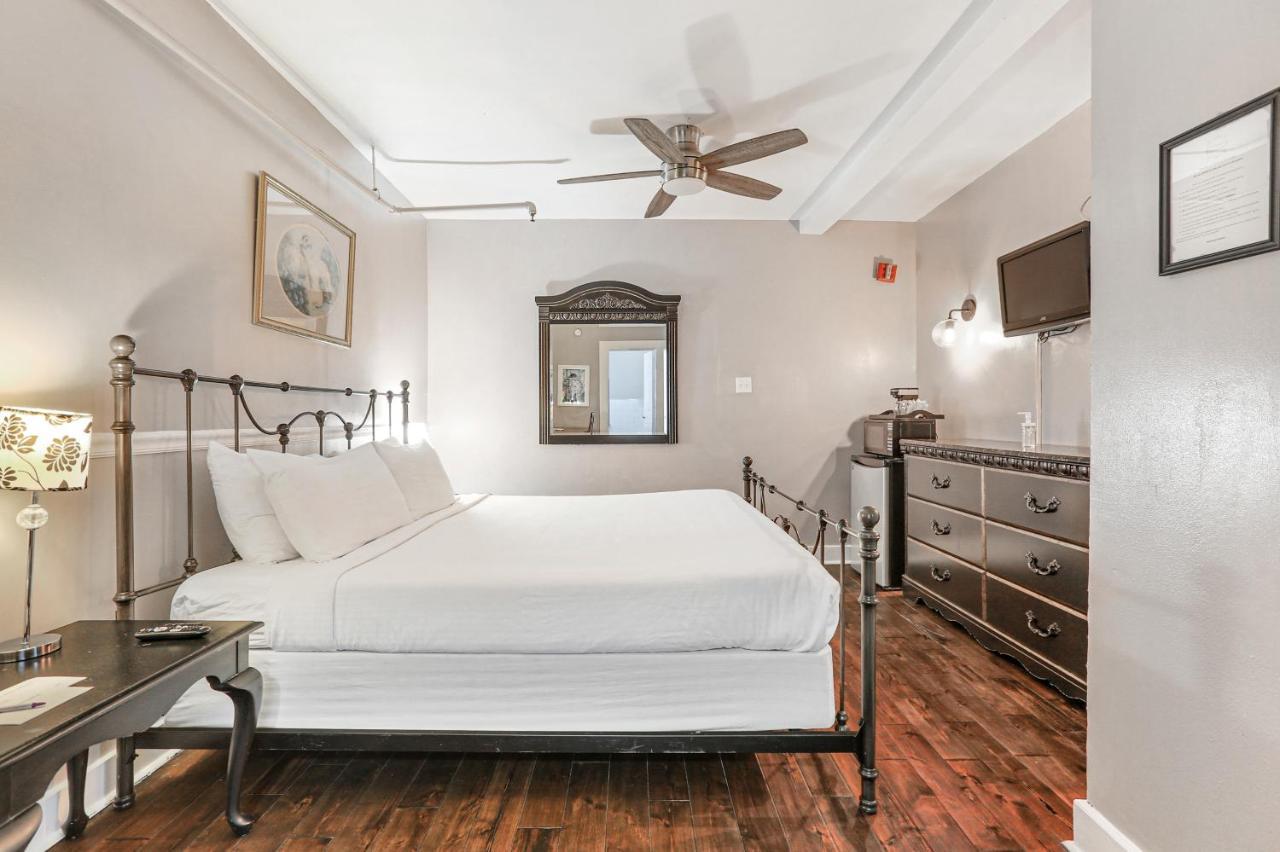 Rathbone Mansions New Orleans Hotel Bagian luar foto